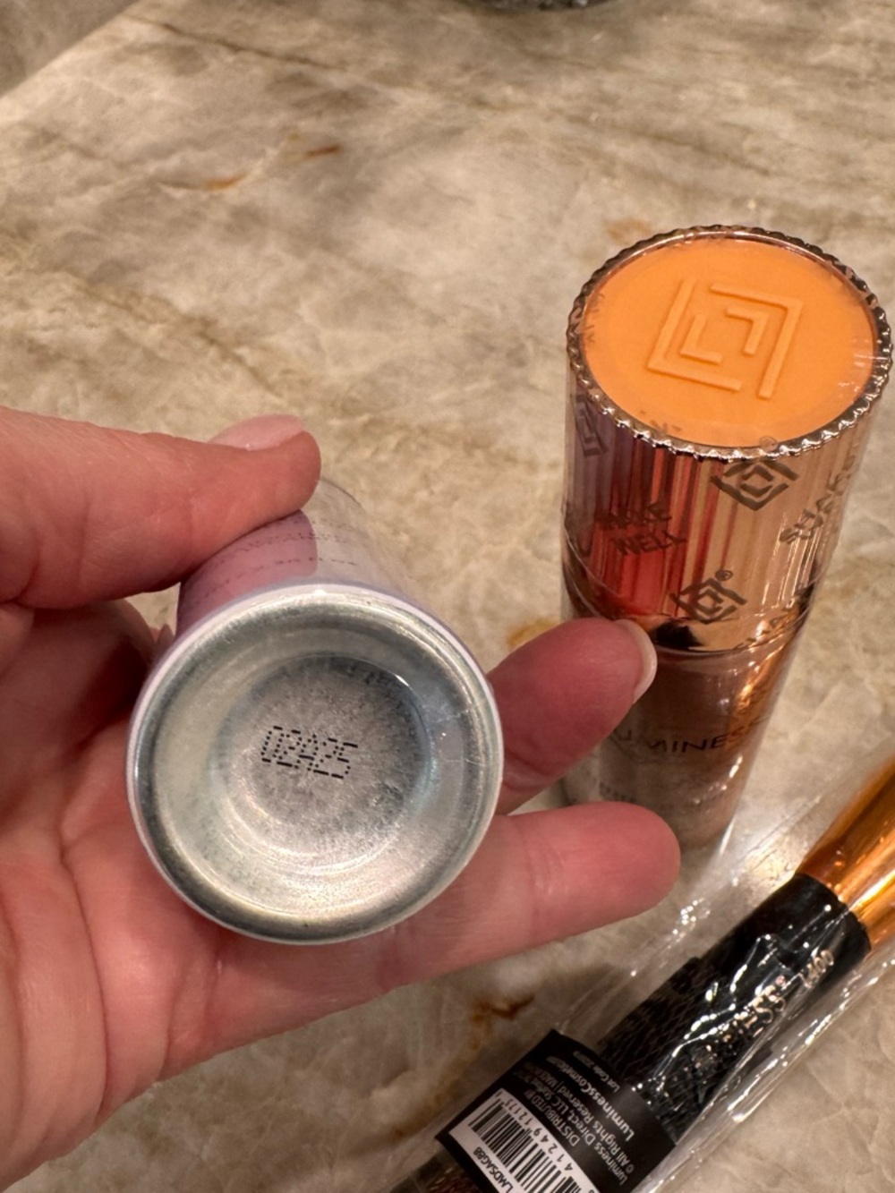 Luminess Primer & 040 Med Airbrush Foundation Spray Duo with Application Brush - Picture 5 of 7